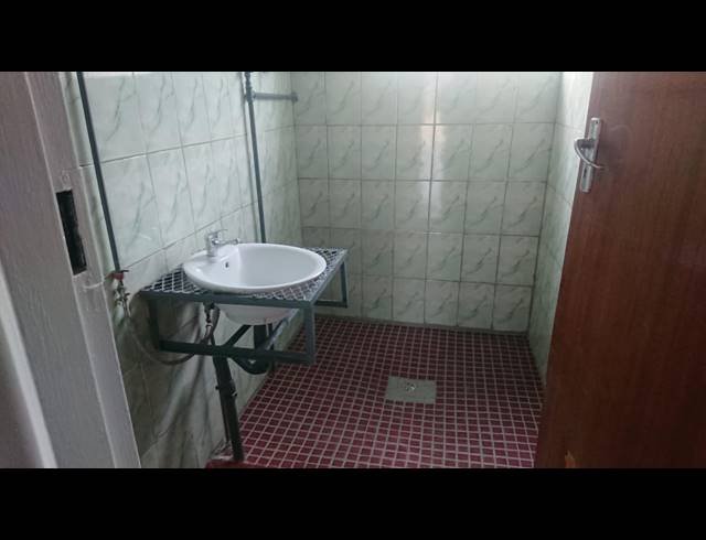 2 BEDROOM FLAT RENTED IN LENNOXTON